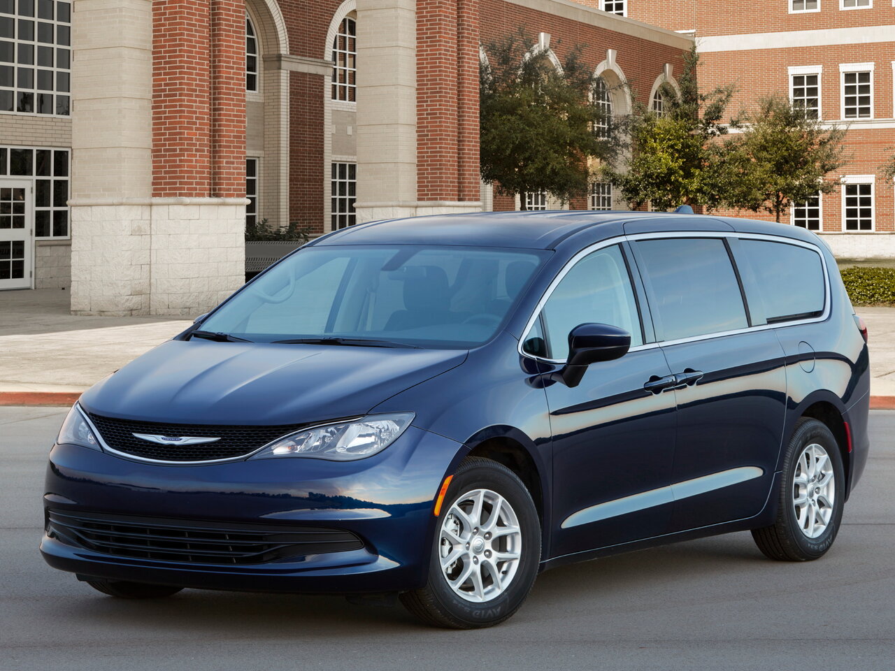 Chrysler Voyager VI (Минивэн, 2019-н.в.)