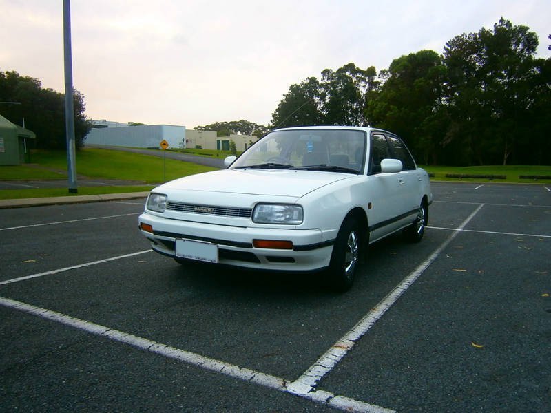 Daihatsu Applause I (Лифтбек, 1989-1999)