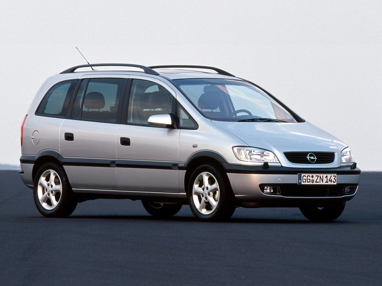 Opel Zafira A (Компактвэн, 1999-2003)