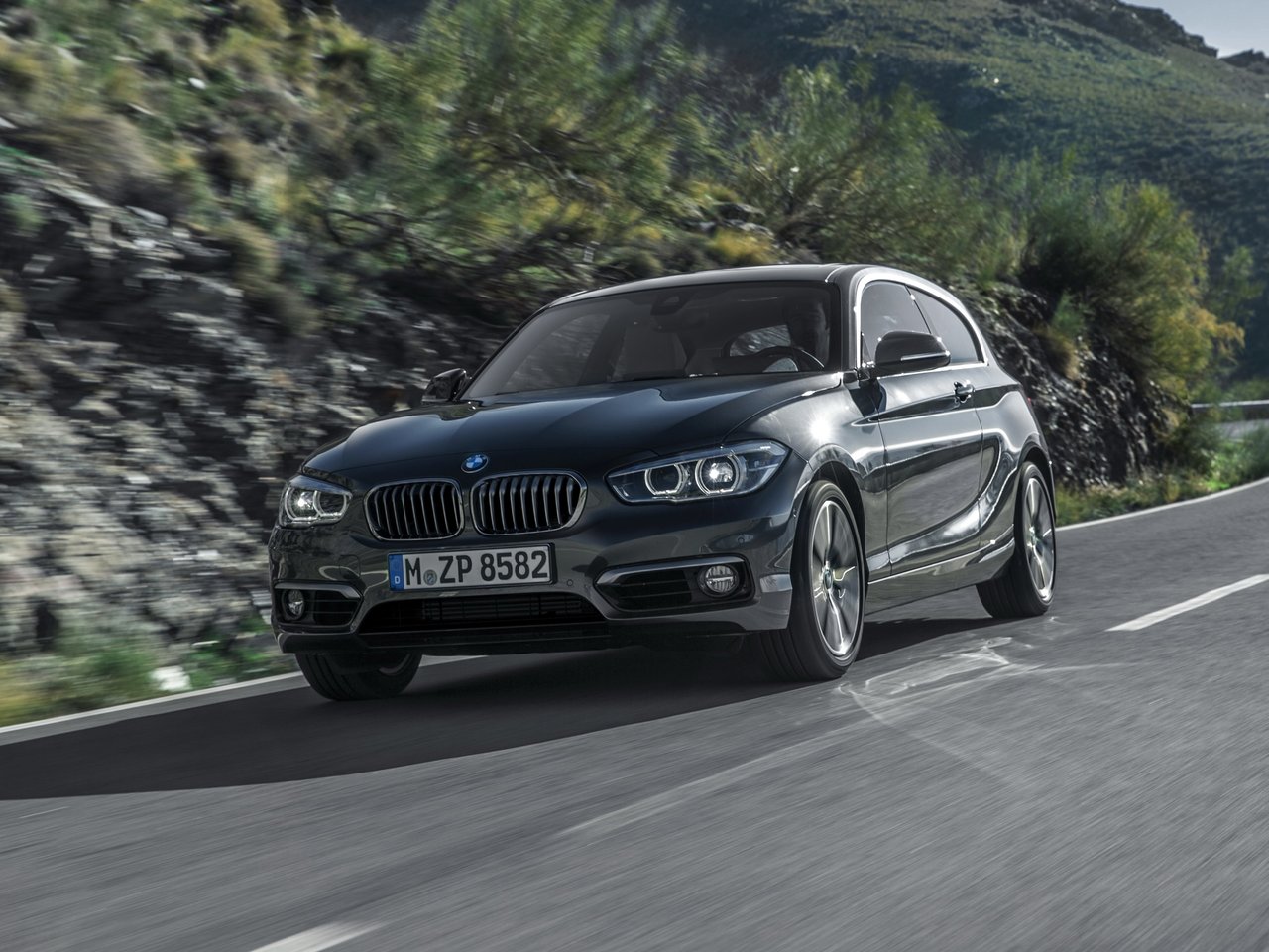 BMW 1er II F20-F21 Рестайлинг (Хэтчбек 3 двери, 2015-н.в.)