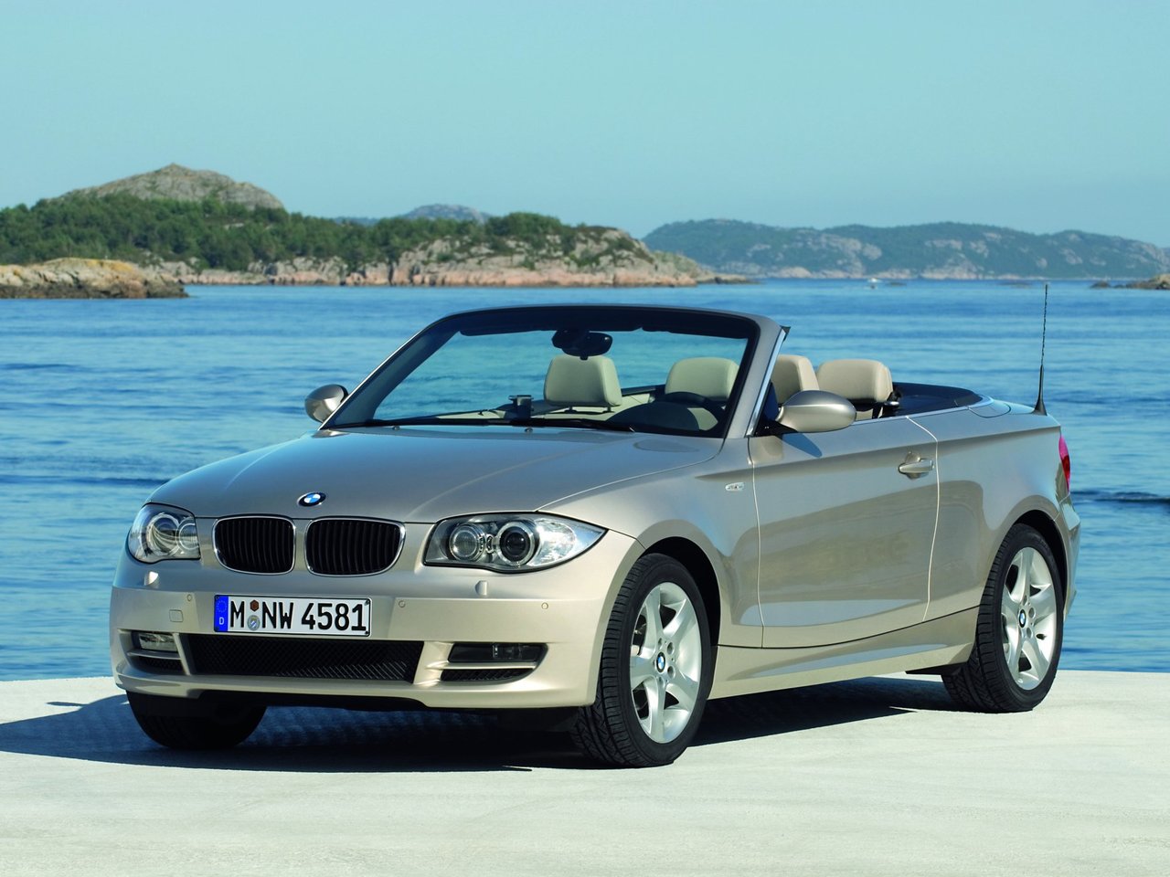 BMW 1er I E87/E81/E82/E88 Рестайлинг (Кабриолет, 2007-2011)